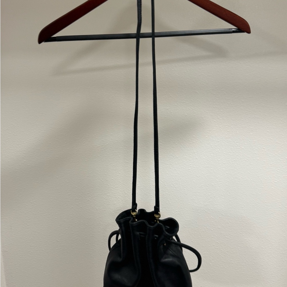 Clare v drawstring tote - Picture 3 of 10